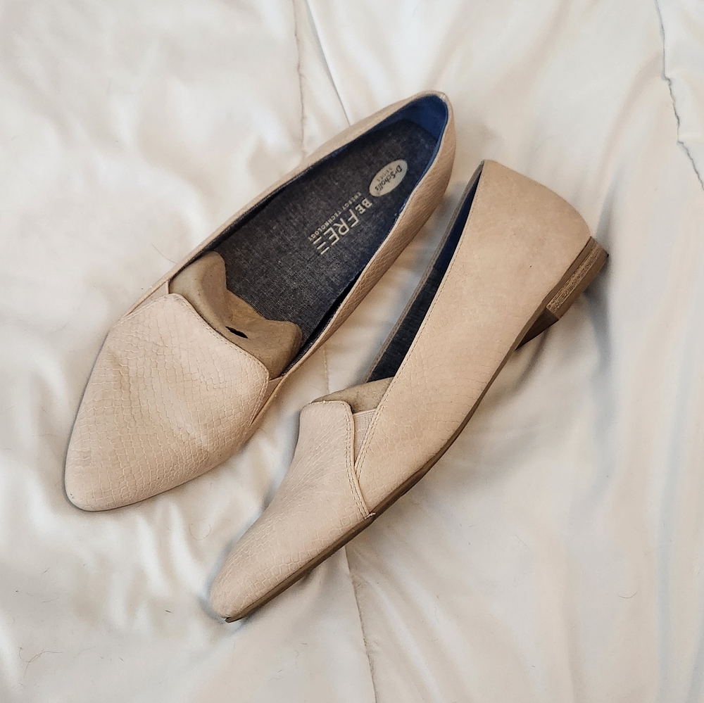 Dr. Scholl's Cream Flats Minimalist Loafers